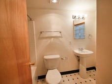 1643 E-1188037.jpg
